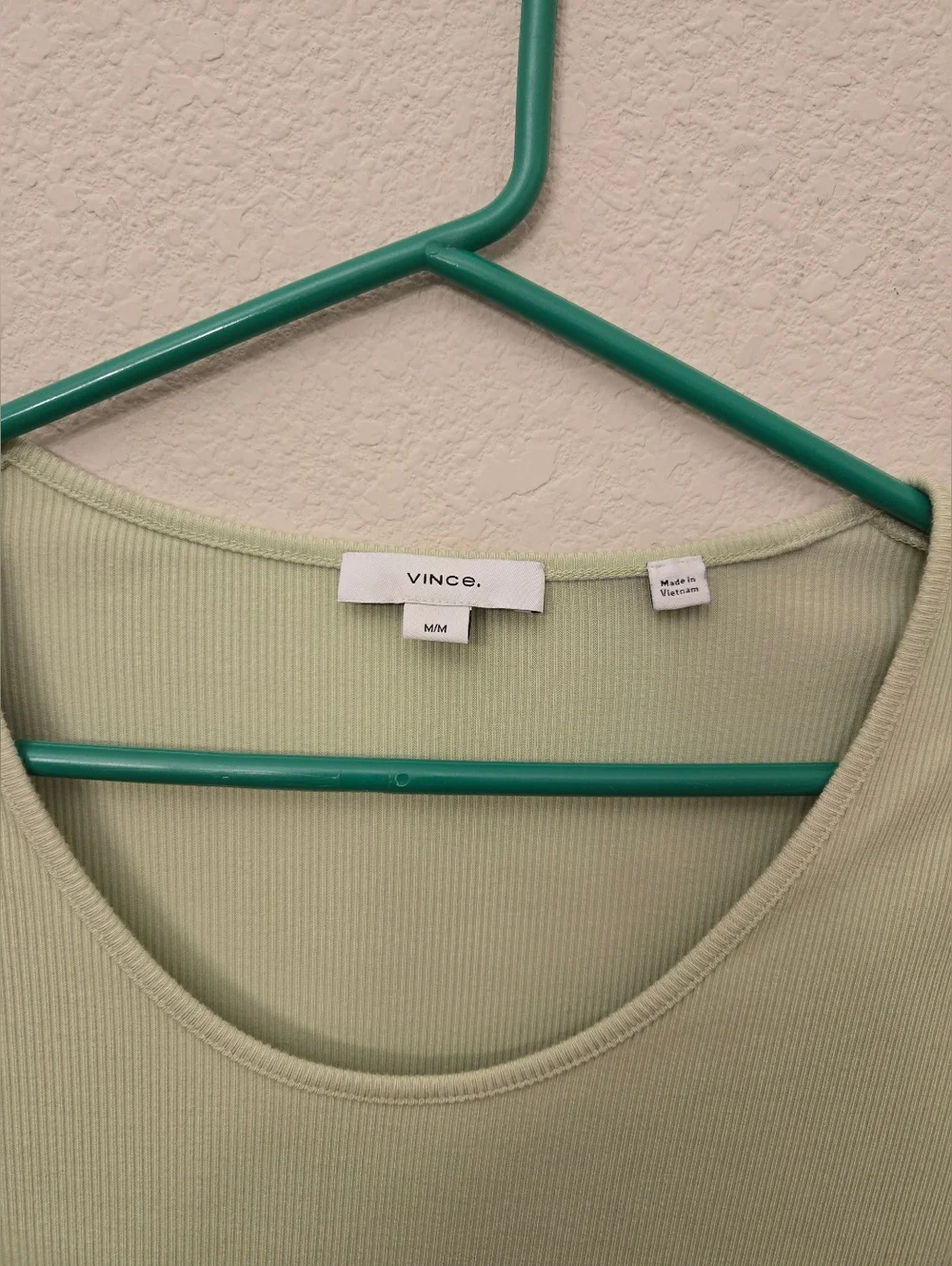Vince Women's Elbow Sleeve Scoop Neck Top Sz M  Green Ribbed Stretch Minimalist